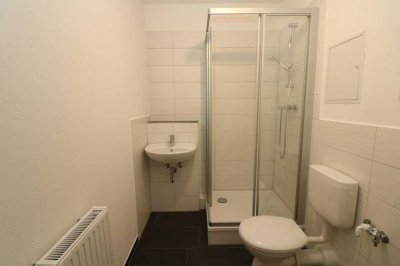 XXL 4-Raum-Wohnung mit Wanne, Dusche & 2 Balkonen!!!!