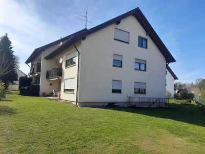 Gemütliche 3,5-Zimmer-Dachgeschosswohnung mit EBK in Bergatreute