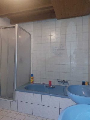 Helle 5-Zimmer Dachgeschosswohnung mit Balkon in Dellfeld