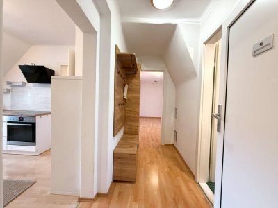 Eggenberg nähe FH! - 4-Zimmer Dachgeschosswohnung