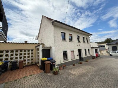 Charmantes Einfamilienhaus mit Potenzial und Ausbaureserve