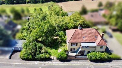 3.229 m² Grundstücksfläche mit Dreifamilienhaus und Doppelgarage an der Haardt