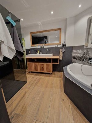 Renovierte Landhauswohnung mit Hauscharakter