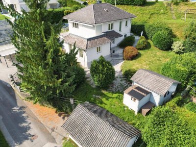 EINFAMILIENHAUS IN TOLLER LAGE MIT UNVERBAUBAREM AUSBLICK!!!