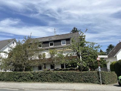 ruhige, helle 75 qm Wohnung mit EBK und Balkon