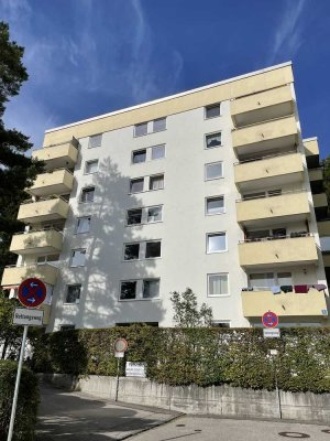 Helle und großzügige, neu renovierte 4-Zimmer-Wohnung mit Balkon in Starnberg