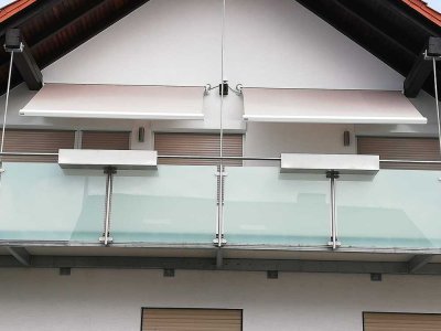 * Komplett Saniert! Gemütliches Wohnen im 2-Fam.-Haus: 4,5-ZKB/AK/KR/SP + großer neuer Südbalkon! *