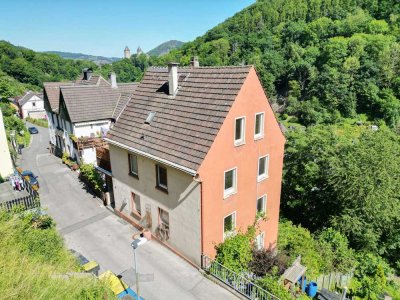 Tolles Zweifamilienhaus mit viel Potential