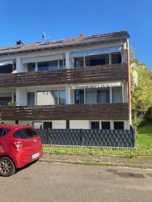 Provisionsfreie neu Renovierte 4 Zimmer Wohnung