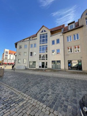 2-Raum--Wohnung mit Fahrstuhl und ebenerdiger Dusche im 2.OG in Halberstadt