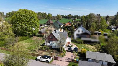 Gemütliches Einfamilienhaus mit Garage und schönem Garten in ruhiger Lage in Marienberg