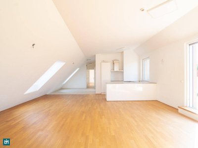 Provisionsfreie Dachgeschoss-Terrassen-Wohnung inkl. Tiefgaragenplatz und flexibler Raumgestaltung in Grünruhelage