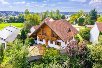 Ein Zuhause für Herz & Seele – mit weitem Blick über Felder und Wiesen.