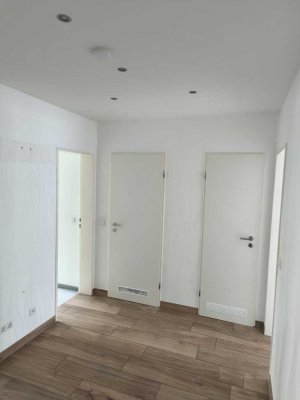 3 Zimmer Erdgeschoss Wohnung inkl Garage, 69qm .