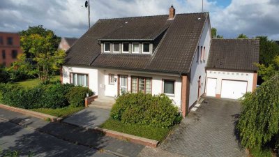 Großzügiges Einfamilienhaus mit direktem Blick auf den Mühlenteich in Oelde!
