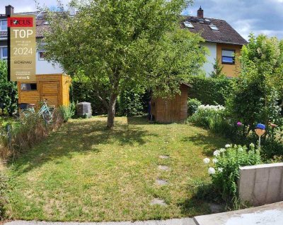 Nähe Scharwerkhölzl/Eichen-Aue, Gemeindegrenze Eichenau -  Solide gebautes Reihenhaus mit Südgarten