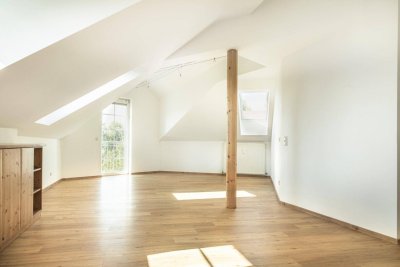 Charmante Dachgeschoßwohnung in der Riedenburg