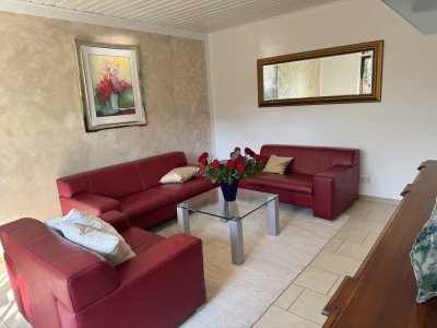 Stilvolle 2-Raum-EG-Wohnung mit gehobener Innenausstattung mit Einbauküche in Heppenheim