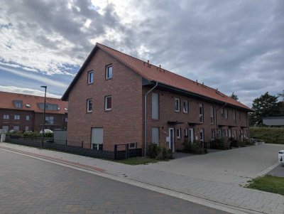Für Familien 5-Raum-Reihenhaus mit EBK, Terrasse, Garten & Carport in Elsdorf