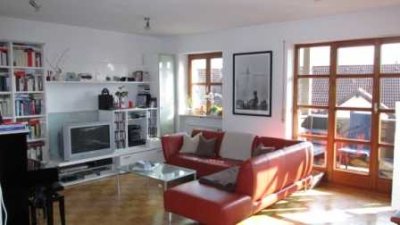 Gepflegte 3-Zimmer-Wohnung mit Balkon und EBK in Schondorf (Provisionsfrei)