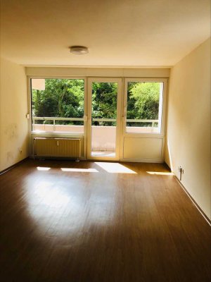 2 Zimmer Whg. mit Balkon und Blick ins GRÜNE UND TG-Platz! Kapitalanlage oder Eigennutzung