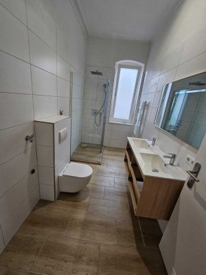 Erstbezug nach Sanierung: schöne 4-Zimmer-Wohnung mit gehobener Innenausstattung in Göppingen