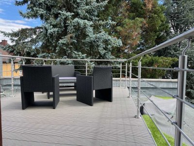 ERSTBEZUG: TOLLE 4 ZIMMERWOHNUNG MIT EBK, TERRASSE UND STELLPLATZ