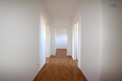 +++ Zuhause wohlfühlen! Renovierte 3-Raumwohnung mit Balkon und Tageslichtbad +++