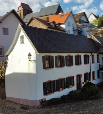 3 Zimmerwohnung in kleinem Häuschen in begehrter Lage