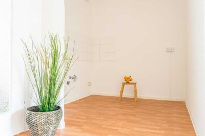 3-Raum-Wohnung mit offener Küche und Balkon