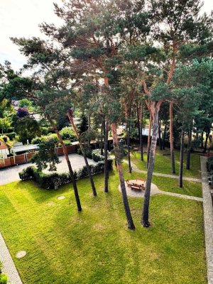 Unverbaubarer Blick & außergewöhnliches Design – Dachgeschossjuwel in Babelsberg