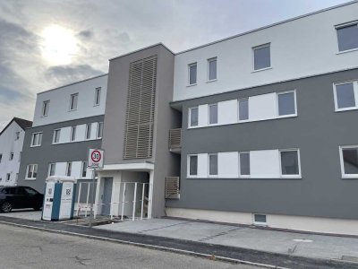 Erstbezug und Einbauküche: Tolle 4,5-Zimmer-Wohnung in Brackenheim