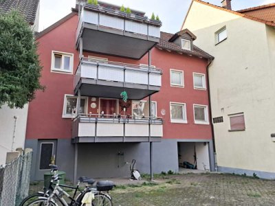 Kapitalanlage! Kleines, gepflegtes 3-Familienhaus im Herzen von Karlsruhe-Durlach!