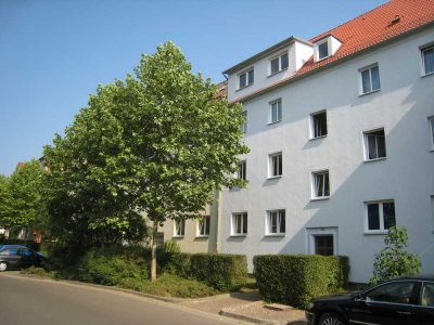 Markkleeberg I kleine 3-Zimmer-Wohnung I  Balkon I Laminat I Tageslichtbad