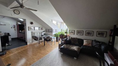 Charmante 2-Zimmer-Dachgeschosswohnung mit Westbalkon in Poing - provisionsfrei