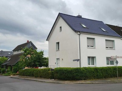 Gemütliche 2-Zimmer-Wohnung und eine separate Küche im Erdgeschoss in Swisttal-Buschhoven