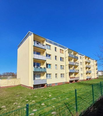 Bezugsfertig!!! Tolle 4-Raum-Wohnung im Grünen von Grimmen mit Balkon