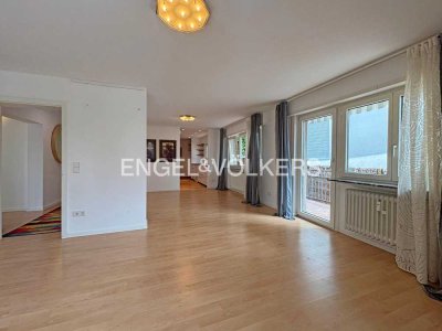 Viel Platz zum Leben und Arbeiten – Charmante Erdgeschosswohnung mit vielseitig nutzbarem Souterr...