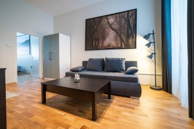 2-Zimmerwohnung mit eigenem Garten im ruhigen Innenhof!