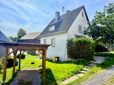Gepflegtes Einfamilienhaus mit Garten im idyllischen Ort Lahm