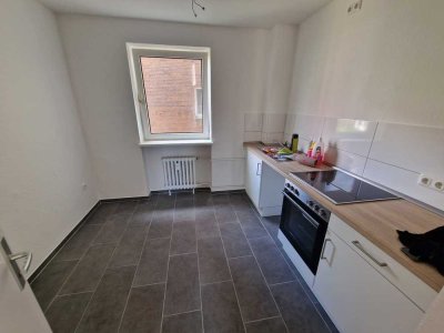 *In schick saniert und mit Balkon*