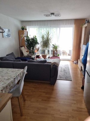 Geschmackvolle 3-Raum-Erdgeschosswohnung mit gehobener Innenausstattung mit Balkon in Büttelborn