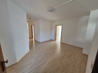 Erstbezug! Komplette 125m² Wohnung, ideal für 3-er WG