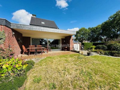 M'GLADBACH - GIESENKIRCHEN
FREISTEHENDES EINFAMILIENHAUS MIT GROßZÜGIGEM GARTEN IN IDYLLISCHER LAGE
