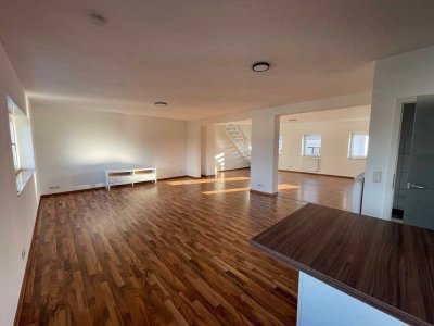 Attraktive 3-Zimmer-Loft-Wohnung über 2 Etagen mit gehobener Innenausstattung in Kaiserslautern