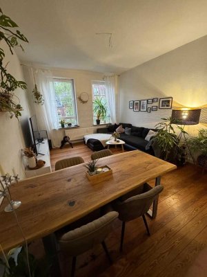 Anfragestopp:Helle sehr gepflegte 3-Zimmer Altbauwohnung