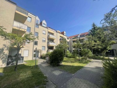 Wohnen im Grünen von Altglienicke - mit eigenem Garagenstellplatz