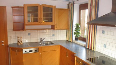 2-Zimmer Wohnung mit Balkon und Carport