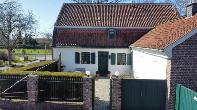 Besondere Denkmalwohnung zwischen Krefeld und Meerbusch