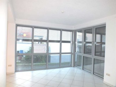 Schöner Wohnen in Nauheim mit ca. 70m² Wohnfläche und Carport.